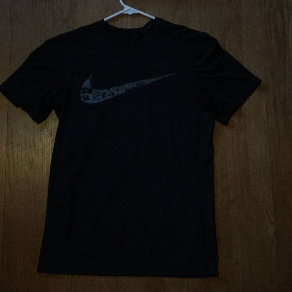 Nike die fit t-shirt